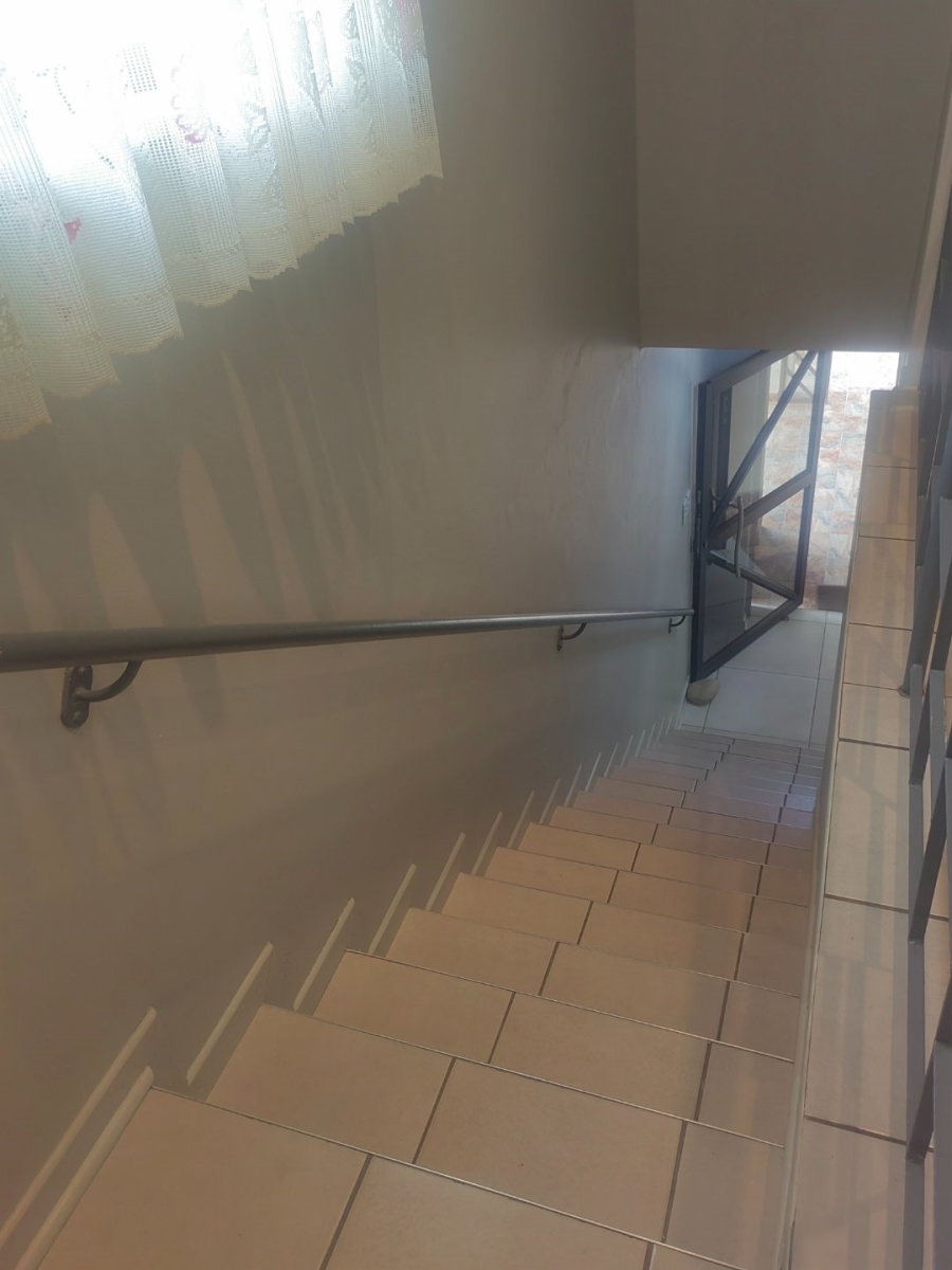 4 Bedroom Property for Sale in Rhodesdene Northern Cape